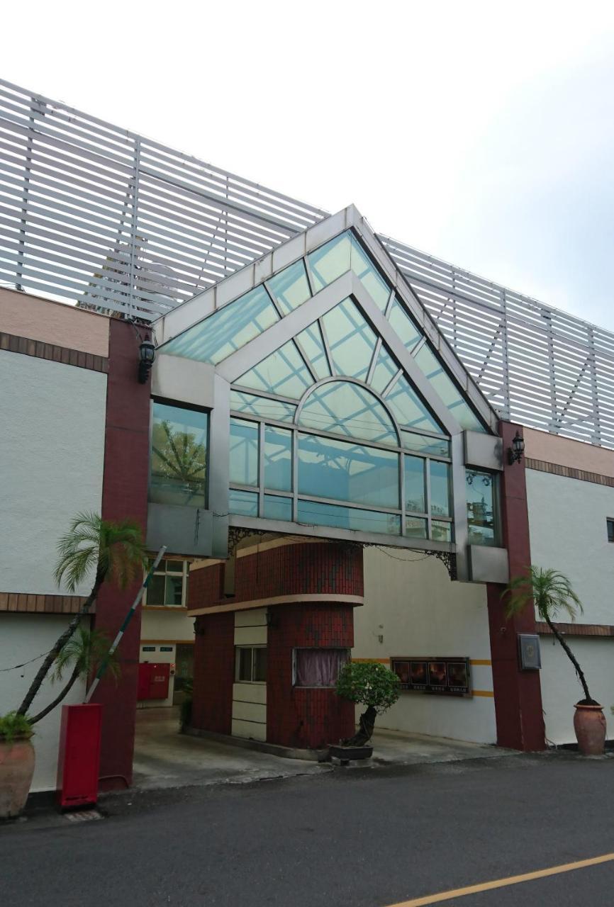 Park Motel Chiayi Exterior foto